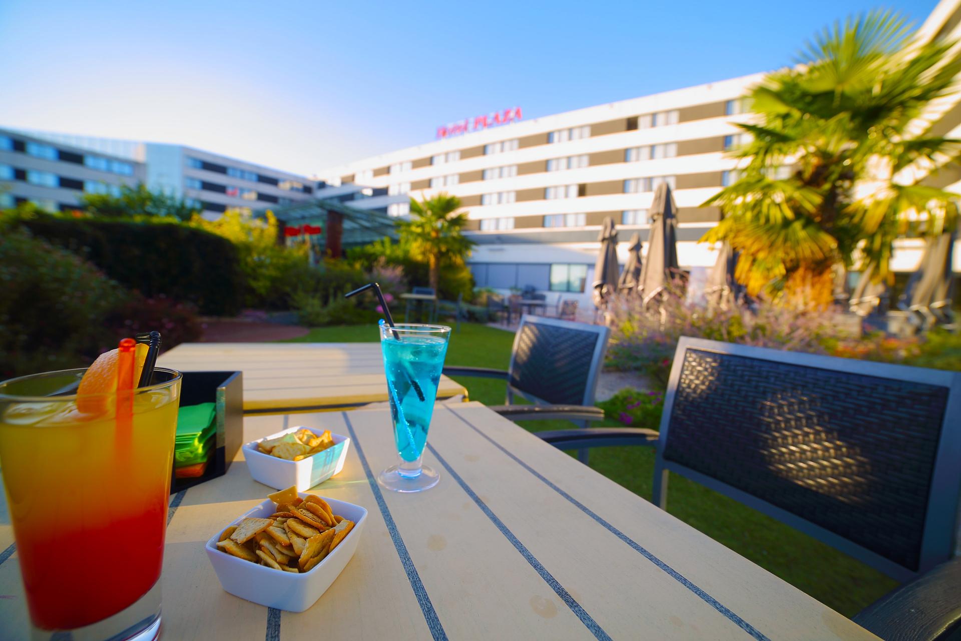 Hotel Plaza - Site Du Futuroscope Chasseneuil-du-Poitou Eksteriør bilde